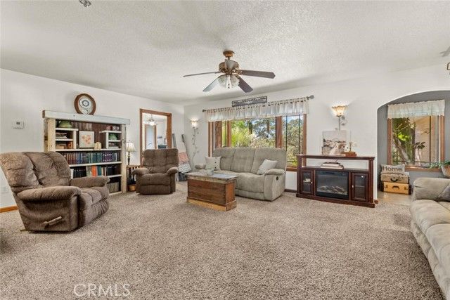 45 Lighthouse Lane, Bangor, CA 95901