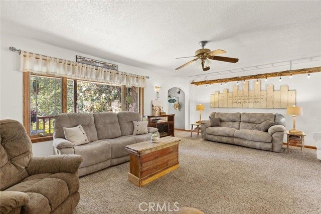 45 Lighthouse Lane, Bangor, CA 95901