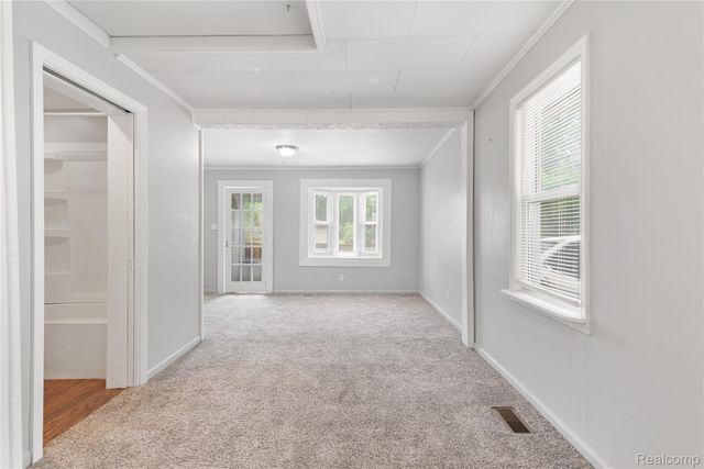 2814 Crooks Road, Royal Oak, MI 48073