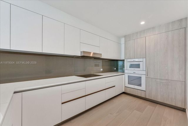 9201 E Bay Harbor Dr 710, Bay Harbor Islands, FL 33154