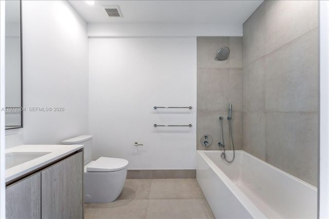 9201 E Bay Harbor Dr 710, Bay Harbor Islands, FL 33154