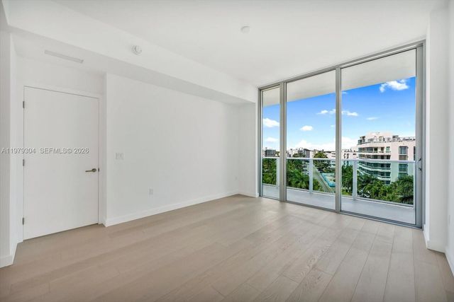 9201 E Bay Harbor Dr 710, Bay Harbor Islands, FL 33154