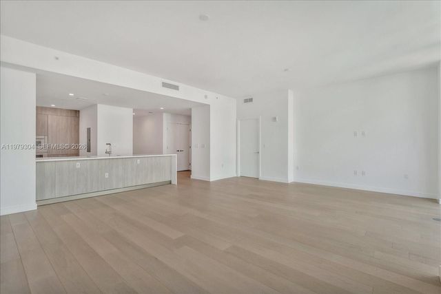 9201 E Bay Harbor Dr 710, Bay Harbor Islands, FL 33154