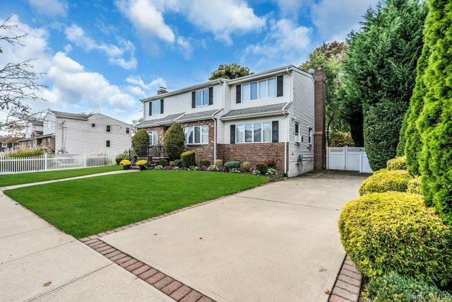 2730 Remsen Street, Baldwin, NY 11510