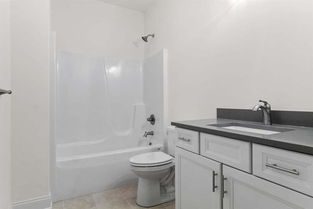 8422 Shell Drive, St. John, IN 46373