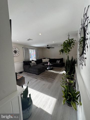 6 ALMOND AVE, Browns Mills, NJ 08015