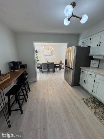 6 ALMOND AVE, Browns Mills, NJ 08015