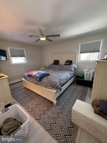 6 ALMOND AVE, Browns Mills, NJ 08015