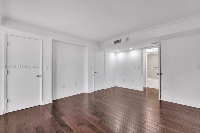 2901 S Bayshore Drive 16G, Miami, FL 33133