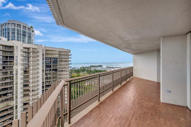 2901 S Bayshore Drive 16G, Miami, FL 33133