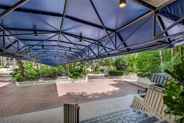 2901 S Bayshore Drive 16G, Miami, FL 33133