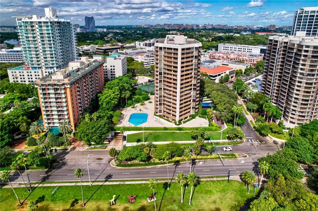 2901 S Bayshore Drive 16G, Miami, FL 33133