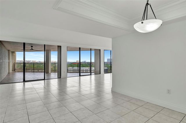 2901 S Bayshore Drive 16G, Miami, FL 33133