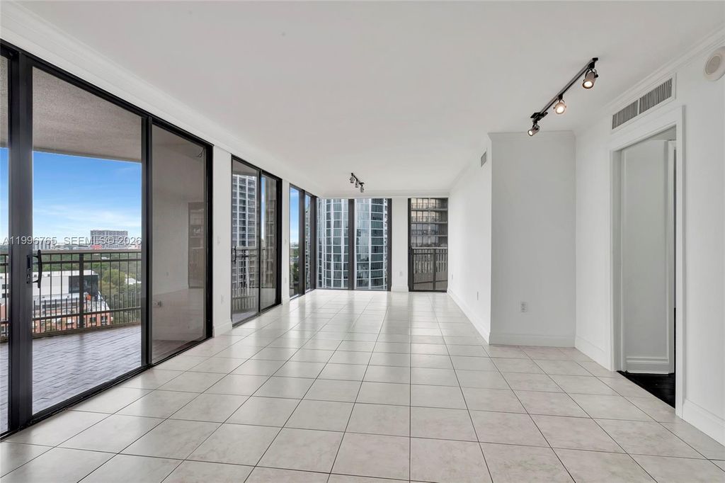 2901 S Bayshore Drive 16G, Miami, FL 33133