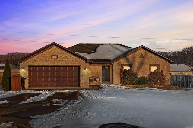 19 Sooiee Cove, Austin, AR 72007