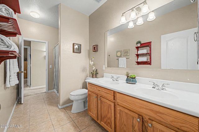 29029 N SHANNON Drive, San Tan Valley, AZ 85143