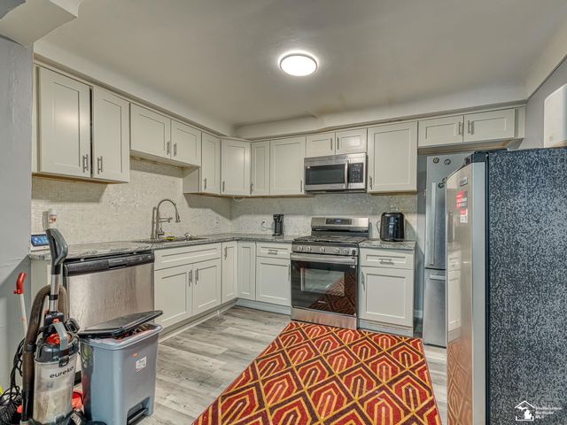 5932 Colorado Street, Romulus, MI 48174
