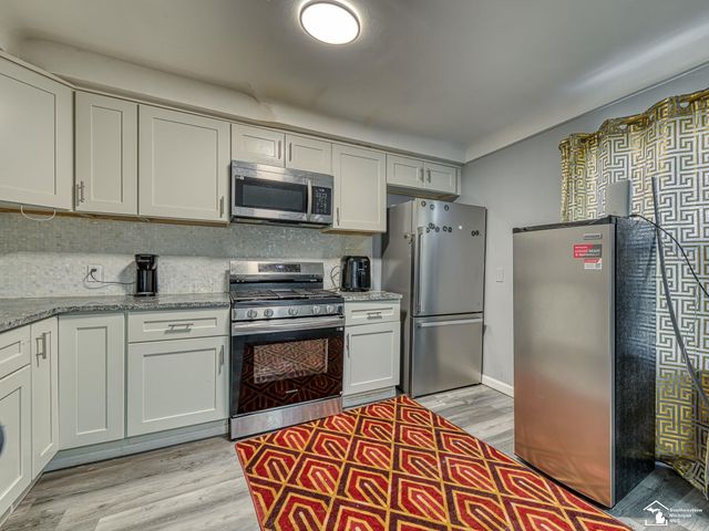 5932 Colorado Street, Romulus, MI 48174