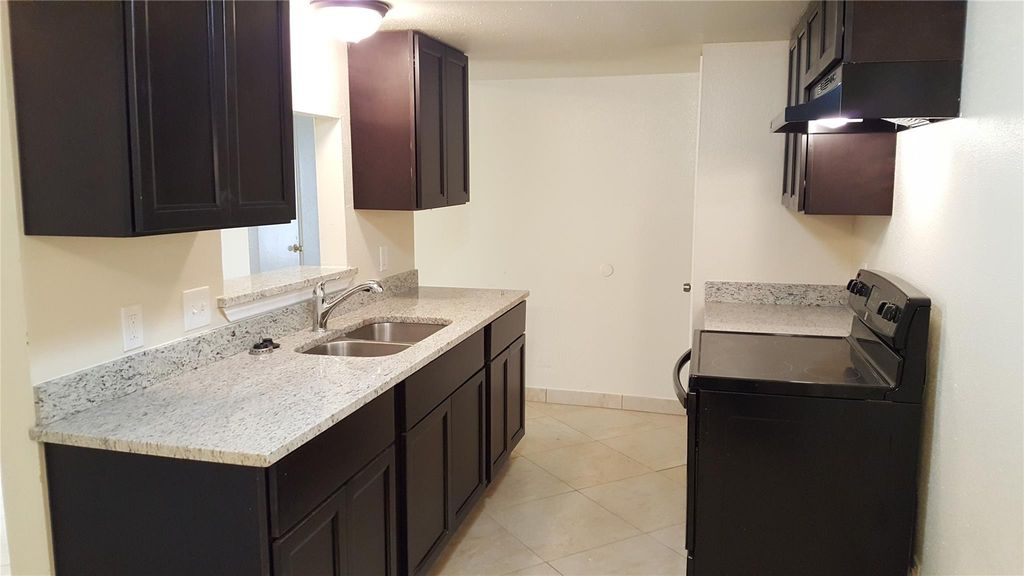 12318 Ormandy Street, Houston, TX 77085