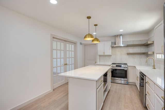 1707 Hillsboro Rd, Franklin, TN 37069