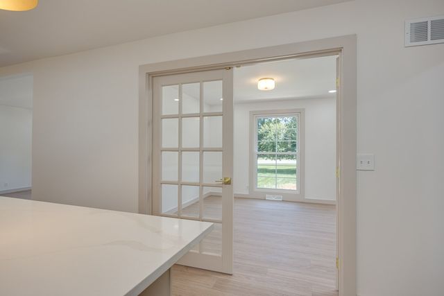 1707 Hillsboro Rd, Franklin, TN 37069