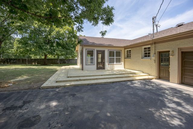 1707 Hillsboro Rd, Franklin, TN 37069