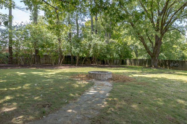 1707 Hillsboro Rd, Franklin, TN 37069