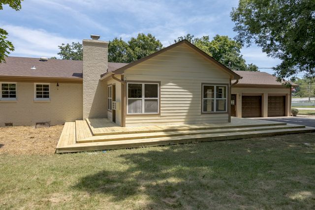 1707 Hillsboro Rd, Franklin, TN 37069