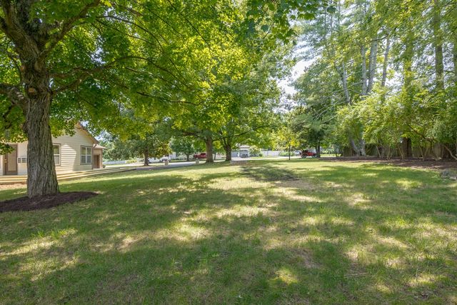 1707 Hillsboro Rd, Franklin, TN 37069