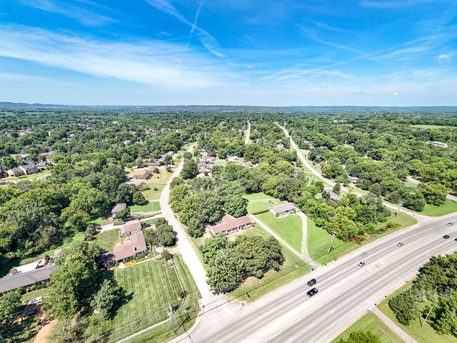 1707 Hillsboro Rd, Franklin, TN 37069
