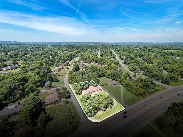 1707 Hillsboro Rd, Franklin, TN 37069