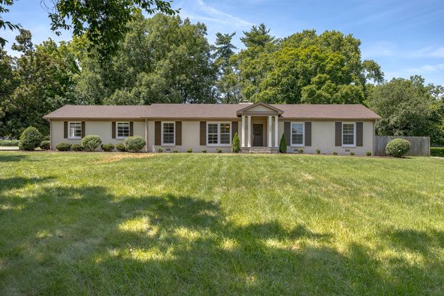 1707 Hillsboro Rd, Franklin, TN 37069
