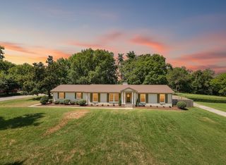 1707 Hillsboro Rd, Franklin, TN 37069