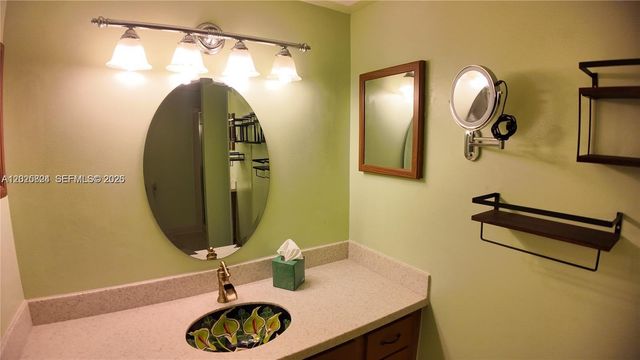 9577 W Mcnab Rd 110, Tamarac, FL 33321