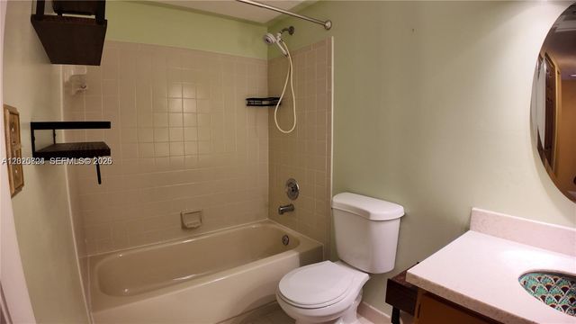 9577 W Mcnab Rd 110, Tamarac, FL 33321