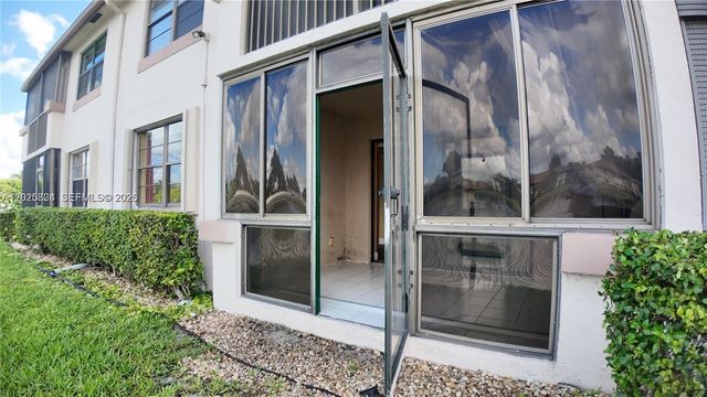 9577 W Mcnab Rd 110, Tamarac, FL 33321