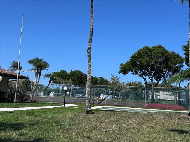 9577 W Mcnab Rd 110, Tamarac, FL 33321