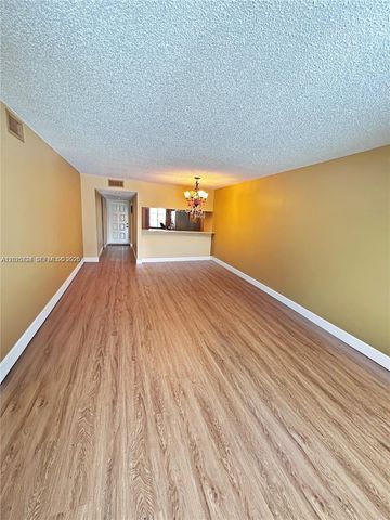 9577 W Mcnab Rd 110, Tamarac, FL 33321