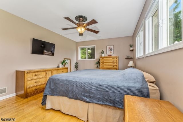 7 Sunshine Dr, Alexandria Twp., NJ 08867