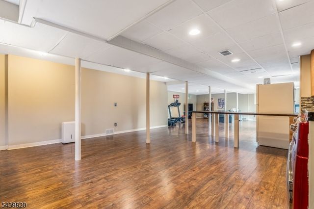 7 Sunshine Dr, Alexandria Twp., NJ 08867
