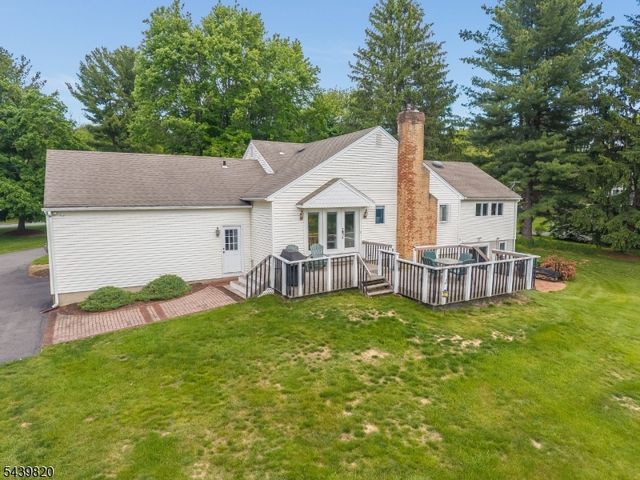 7 Sunshine Dr, Alexandria Twp., NJ 08867