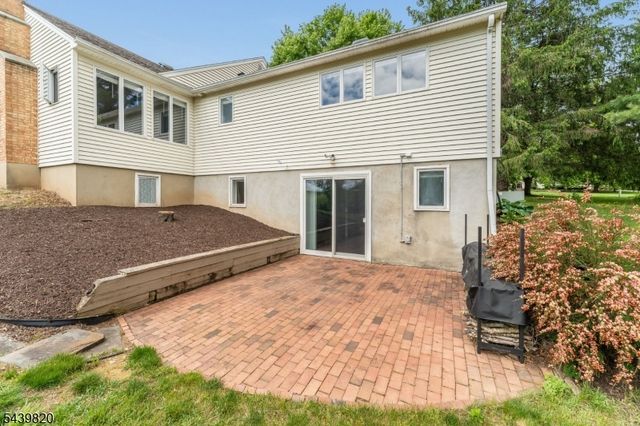 7 Sunshine Dr, Alexandria Twp., NJ 08867