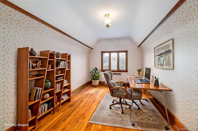 40 Horton Street, Malverne, NY 11565