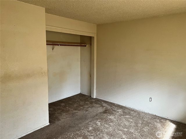 19413 Crescent Drive E, Spanaway, WA 98387
