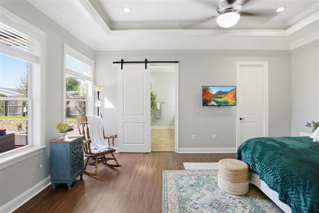 936 Chartres Drive, Lake Charles, LA 70605