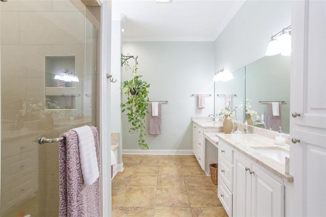 936 Chartres Drive, Lake Charles, LA 70605