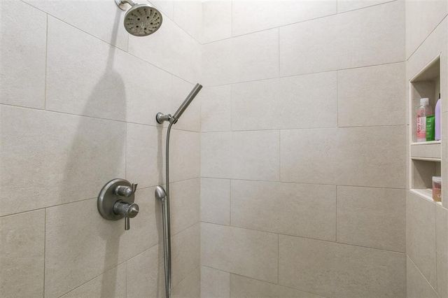 936 Chartres Drive, Lake Charles, LA 70605