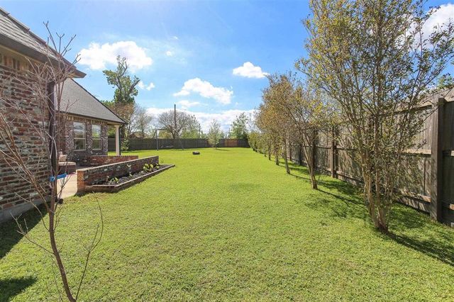 936 Chartres Drive, Lake Charles, LA 70605