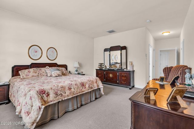 31 Mason Drive, Jackson, NJ 08527