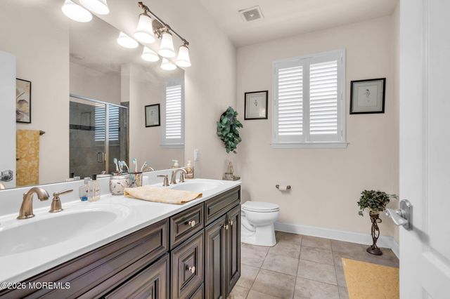 31 Mason Drive, Jackson, NJ 08527